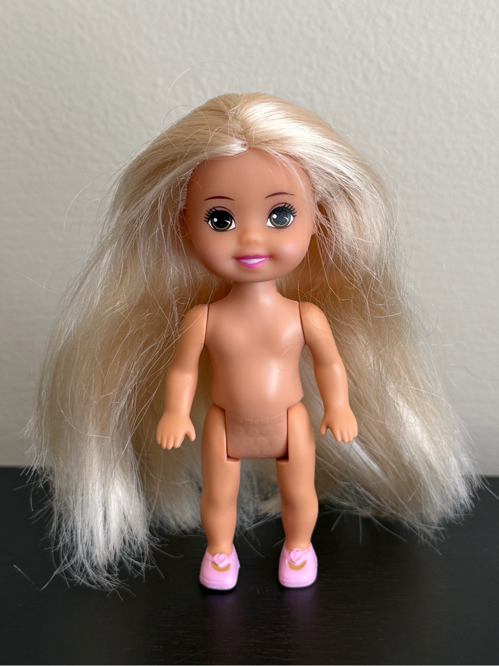 Zuru Sparkle Girlz Mini Doll Blonde Pink Heart Shoes 4.25 Inch